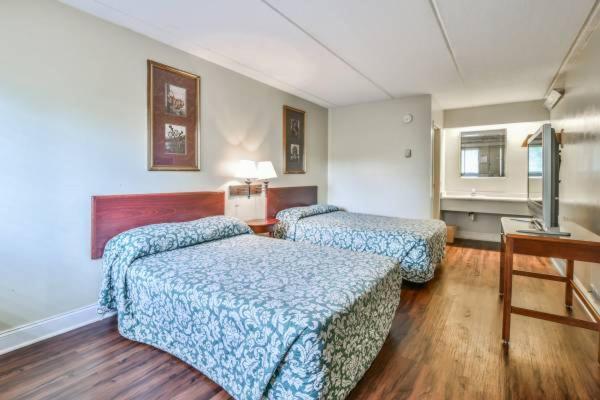 Economy Hotel Марієтта Екстер'єр фото